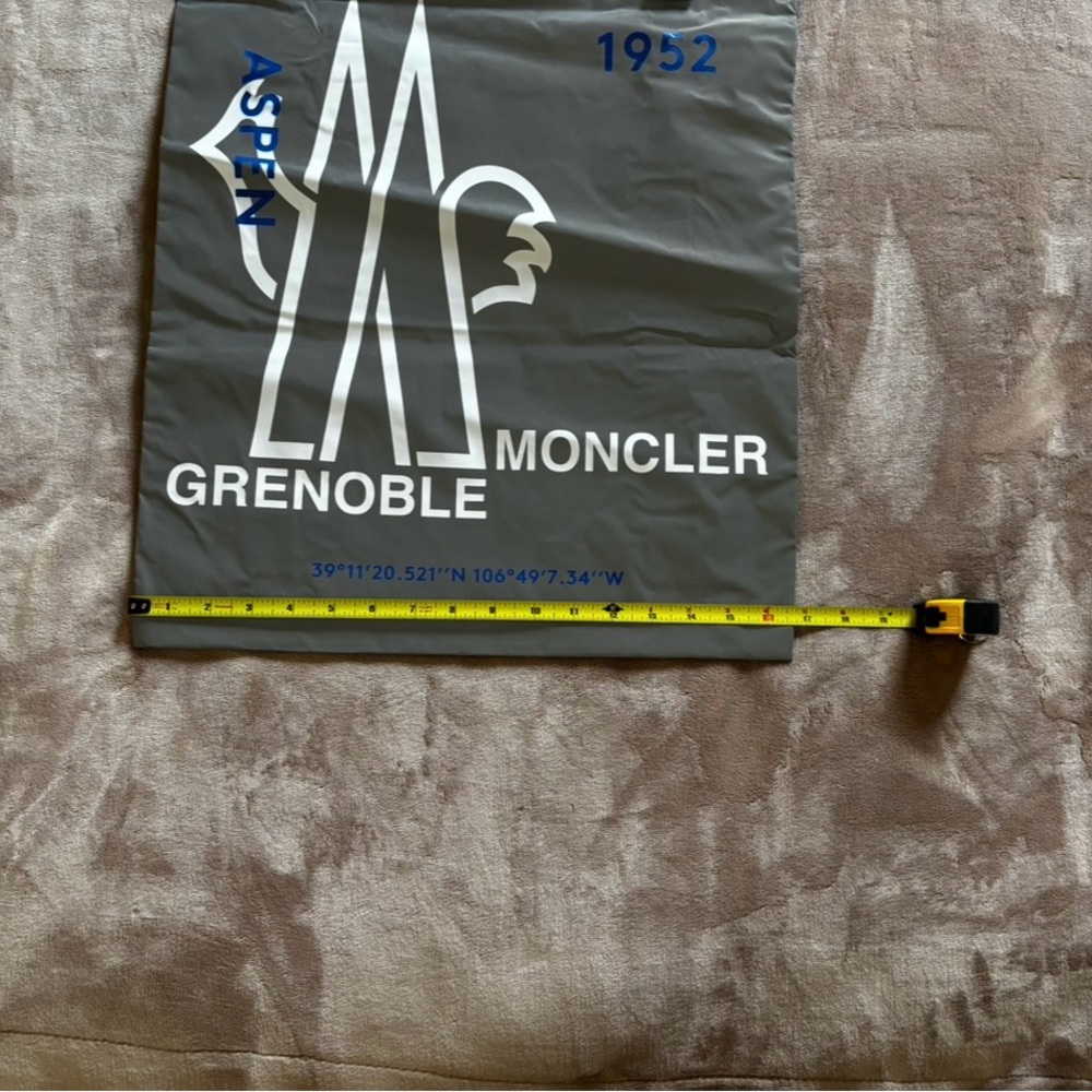Moncler GRENOBLE ASPEN 1952 Ski Reflective Bag Backpack Logo Authentic Unisex - Picture 8 of 10